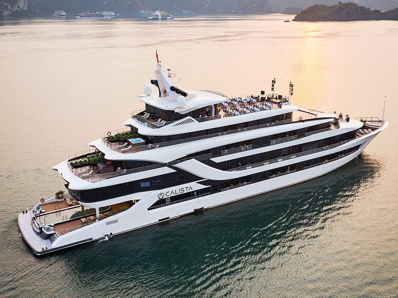 Calista - Halong Bay and Bai Tu Long Bay Cruise 3 Days 2 Nights