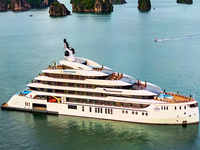 Grand Pioneers - Halong Bay Cruise 2 Days 1 Night