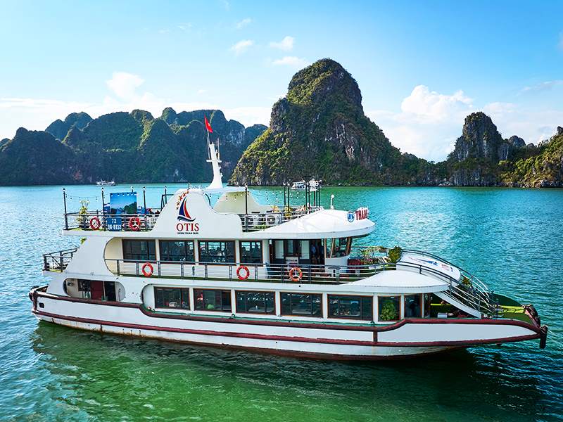Otis Cruise - Halong Bay Day Cruise (6-Hour Cruise)