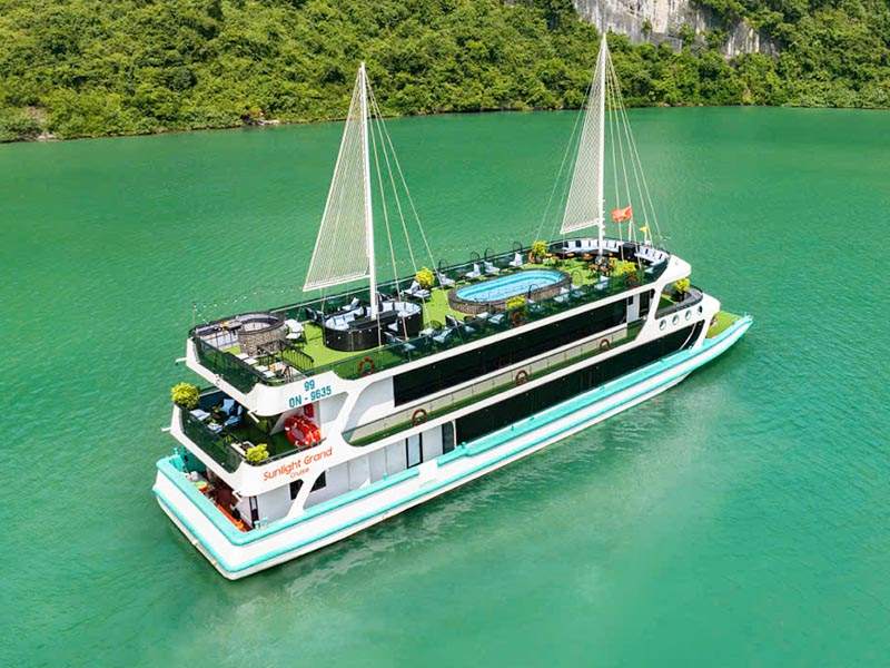 Sunlight Grand Cruise - Halong Bay Day Cruise (6-Hour Cruise)