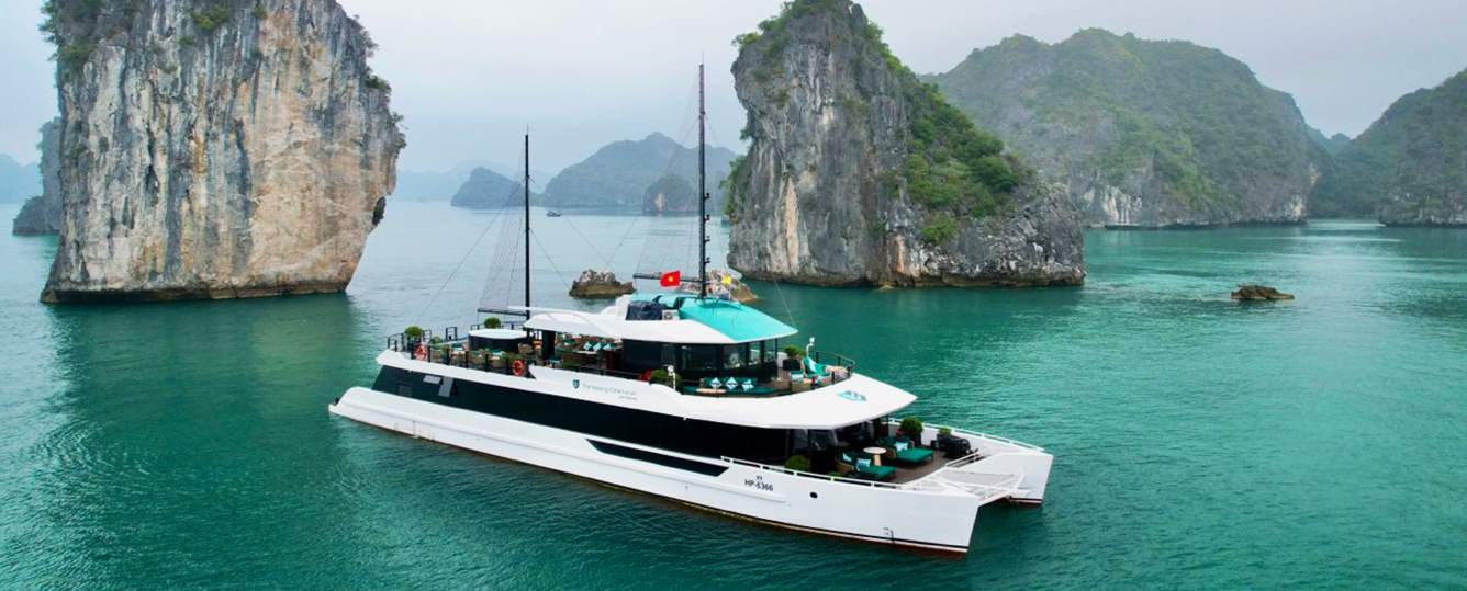 Halong Catamaran Cruise - Halong Bay & Lan Ha Bay Cruise (6-Hour Cruise)