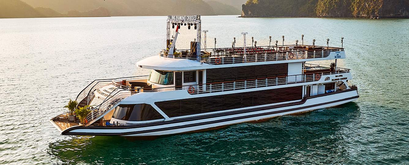 Diamond Cruise - Halong Bay Day Cruise (7-Hour Cruise)