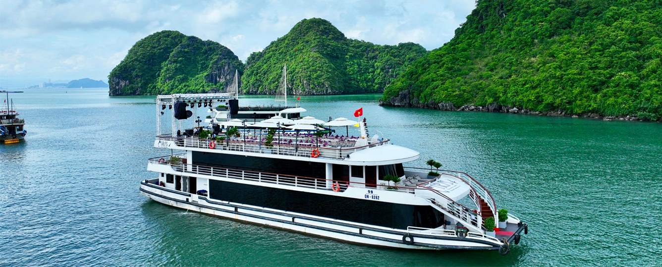Iris Cruise - Halong Bay Day Cruise (6-Hour Cruise)