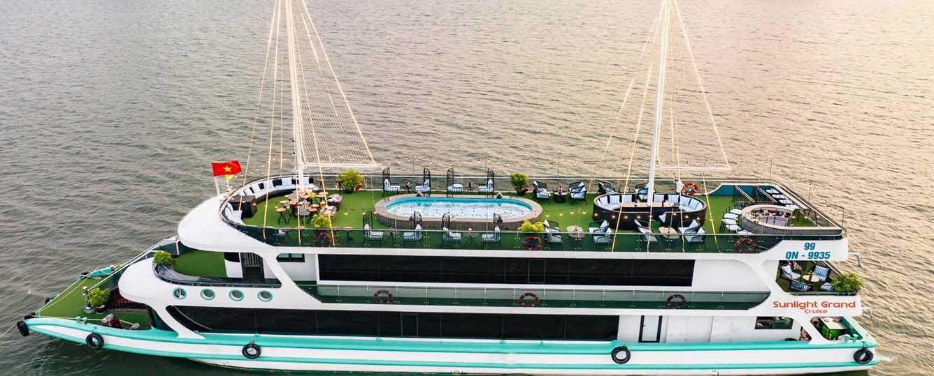 Sunlight Grand Cruise - Halong Bay Day Cruise (6-Hour Cruise)