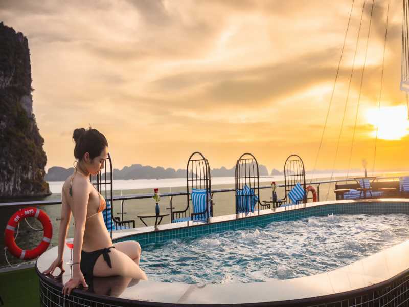 amethyst-cruise-halong